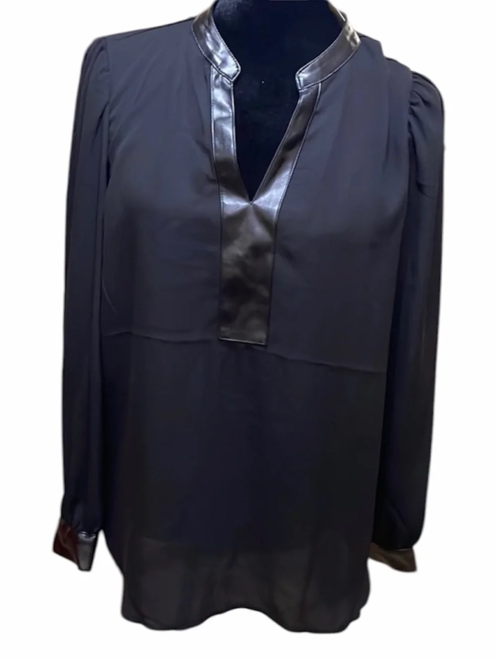 Anne Klein Career Long Sleeve Split V-Neck Top Leatherette Trim - Picture 1 of 7